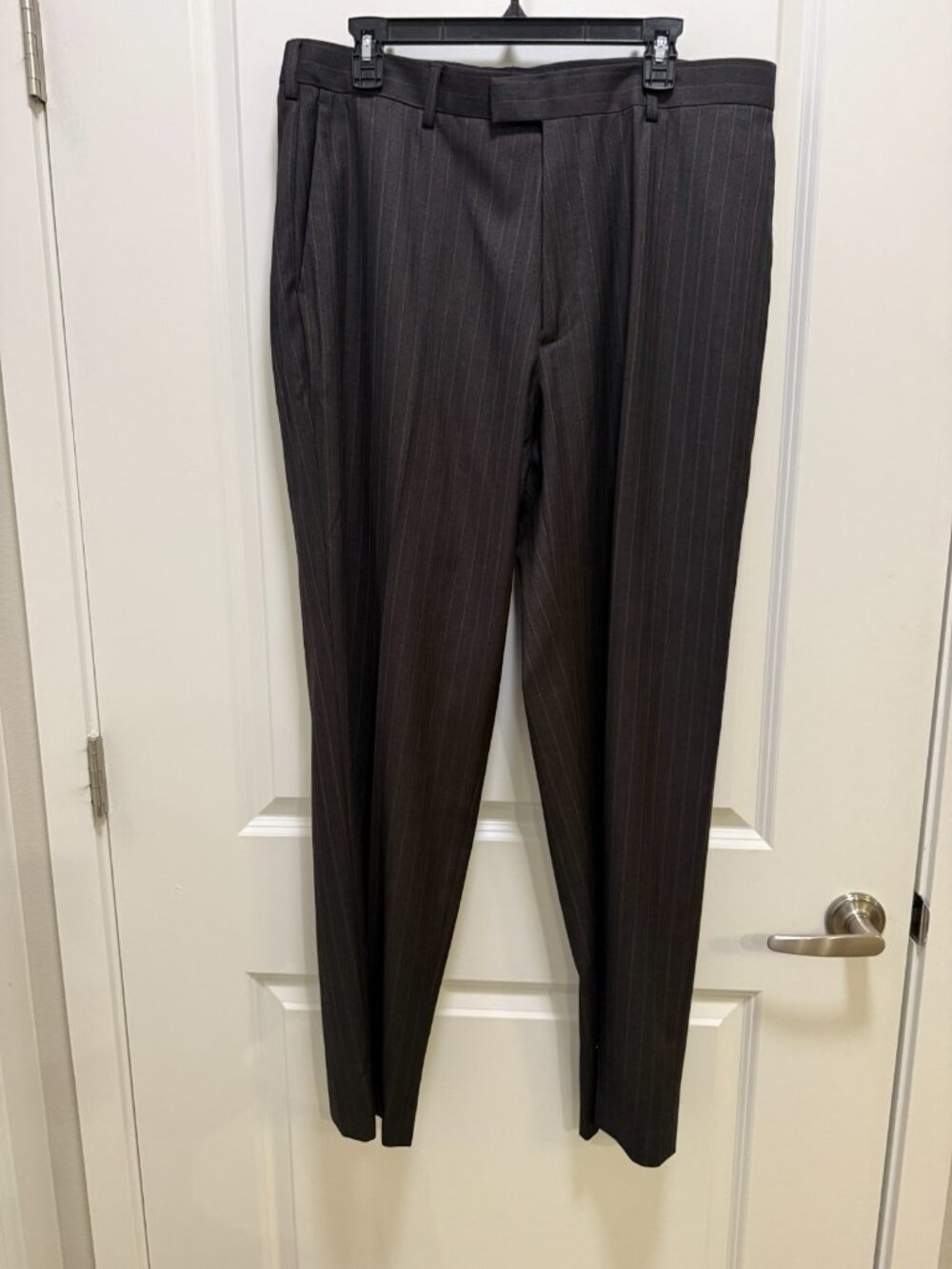 Axist Men's Brown Pinstripe Flat Front Dress Pants Sz 36x32